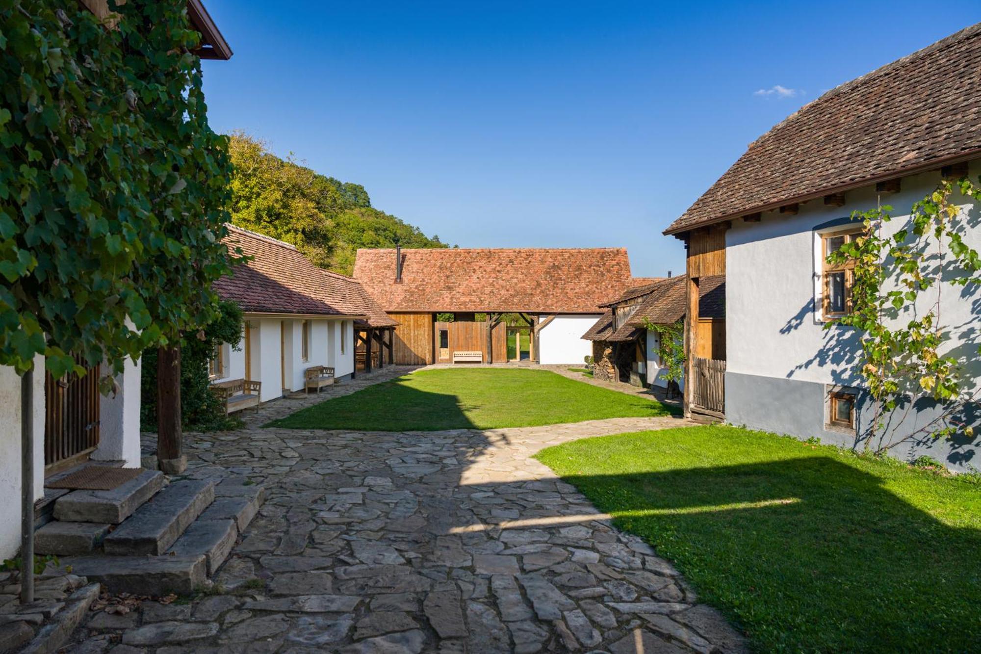 Mesendorf Gasthaus Ngoại thất bức ảnh